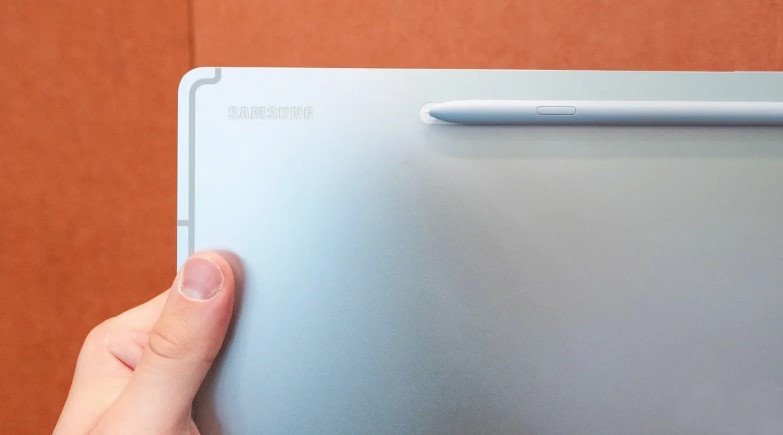 Один из следующих крупных планшетов Samsung будет оснащен еще более емким аккумулятором, чем его предшественник