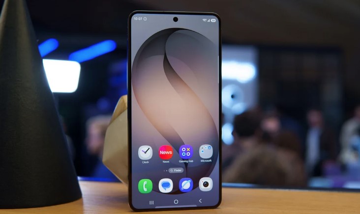 В серии Galaxy S26 исправлена ​​досадная проблема с отпечатком пальца, и более старые модели Galaxy могут последовать этому примеру: подходит ли ваше устройство для обновления?